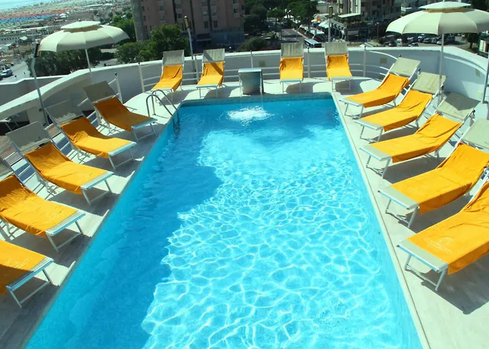 Waldorf Suite Hotel