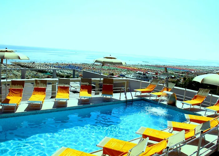 Waldorf Suite Hotel