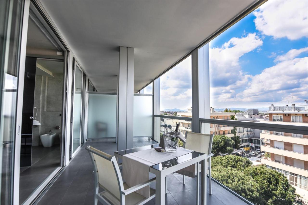 Waldorf Hotel 4*
